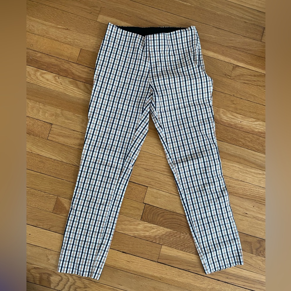 a new day plaid stretch ankle pant • size 2 • excellent condition